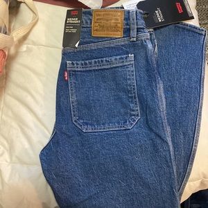 LEVI’S Wedgie Straight